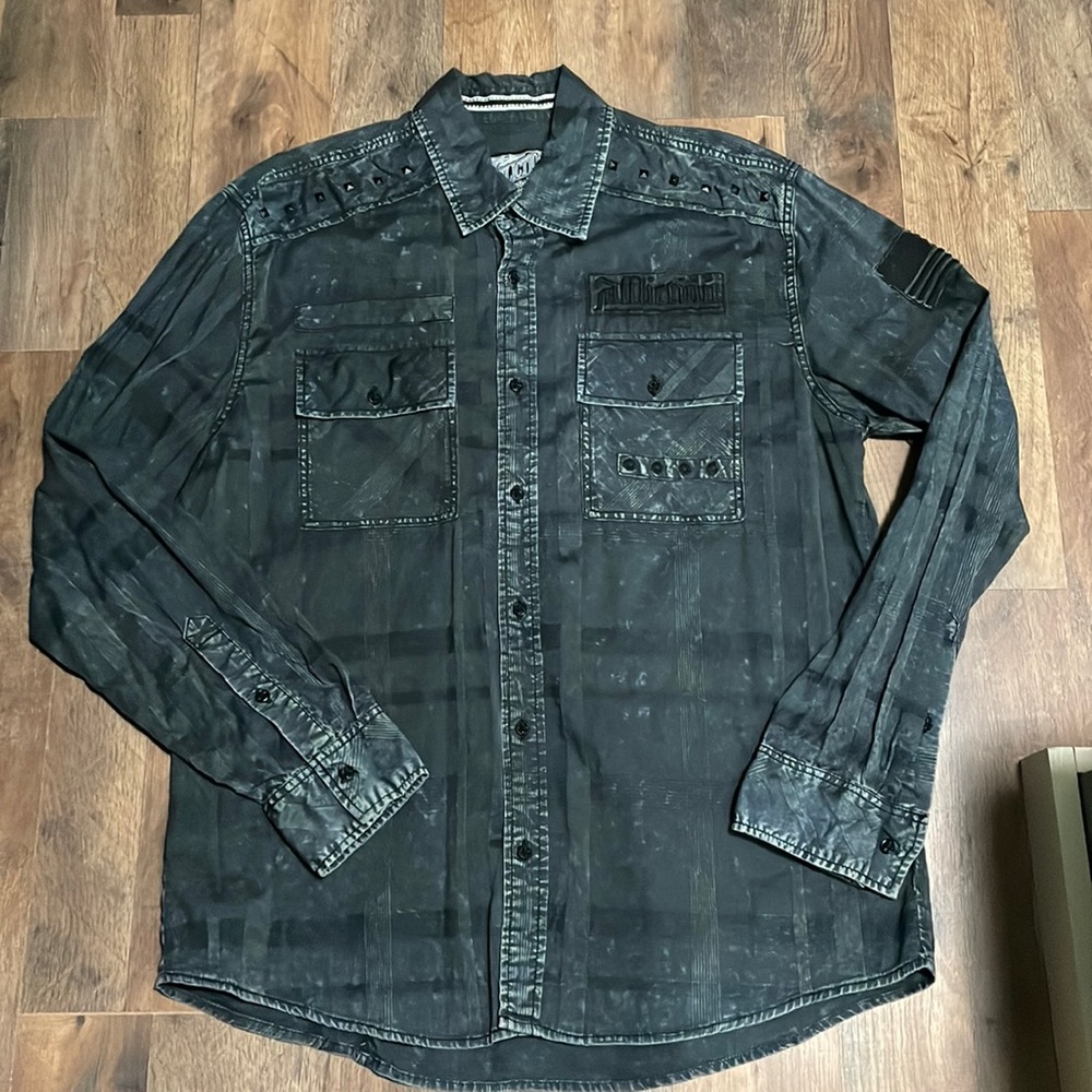 Affliction long sleeve button down shirt size XL
